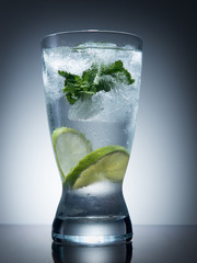 Mojito with mint and lemon
