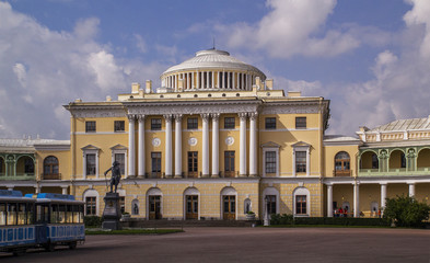 Fototapeta na wymiar Pavlovsk Palace, an 18th-century Russian Imperial residence built by Paul I of Russia in Pavlovsk, within Saint Petersburg.