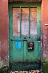 Alte und defekte Haustüre