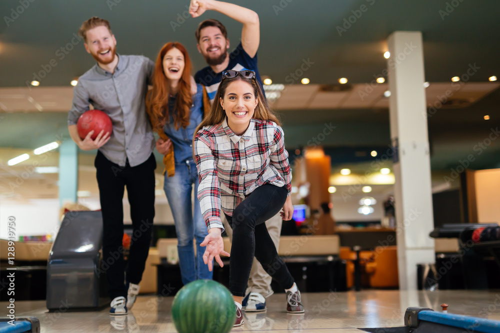 Wall mural friends bowling at club