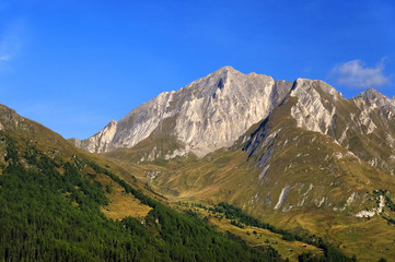 Obraz premium Alpine landscape in Hohe Tauern National Park, Austria, Europe