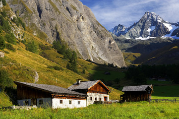 Fototapeta na wymiar South side of Mount Grossglockner Peak (3798m), Hohe Tauern National Park, Austrian Alps, Austria