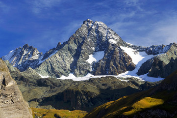 South side of Mount Grossglockner Peak (3798m), Hohe Tauern National Park, Austrian Alps, Austria - obrazy, fototapety, plakaty