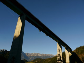 Europa Bridge