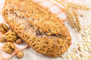 whole wheat bread with walnuts