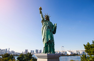 Fototapeta premium Liberty w Odaiba Tokyo w Japonii