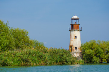 Fototapeta na wymiar deserted lighthouse