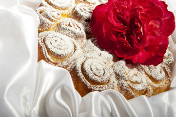 roses cake for mother day