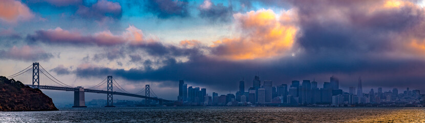 Fototapeta premium Fog Approaching 