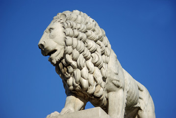Statue de lion au Jardin des Tuileries à Paris, France