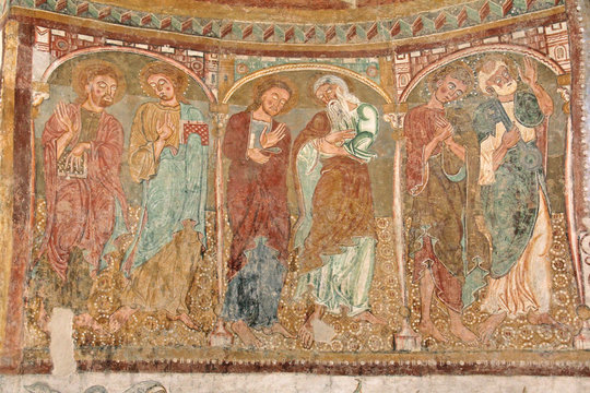 San Pietro e altri Apostoli; affresco nella chiesa di S. Giacomo a Termeno