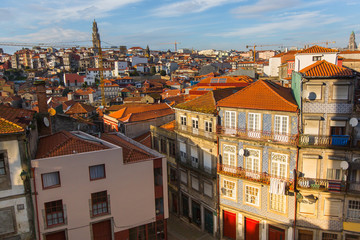 Fototapeta na wymiar View of old town Porto, Portugal.