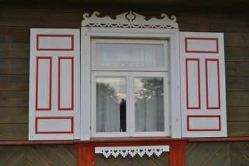 Okno w domu na Podlasiu - obrazy, fototapety, plakaty