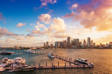 Naklejka premium Śródmieście Miami na Florydzie