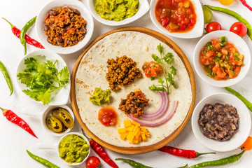 タコス　メキシコ料理　 Tacos set Mexican food