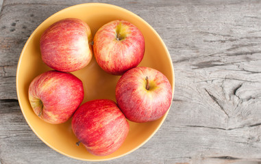 Apples in a bowl