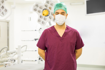 Fototapeta na wymiar Lead surgeon in an operating room