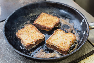 french toasts