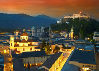 Naklejka premium Night view of Salzburg, Austria