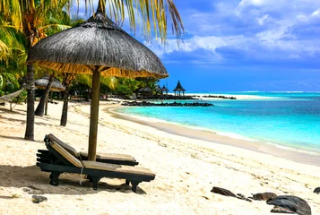 Crédence de cuisine en verre imprimé Le Morne, Maurice Tropical chilling out - serene beaches of Mauritius island