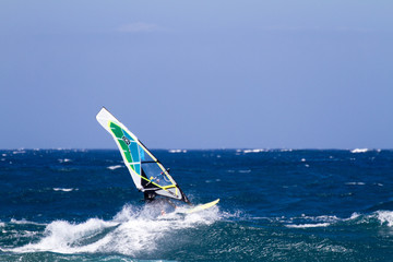 windsurf