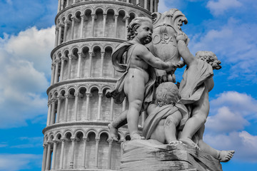 Fototapeta na wymiar Black white image of the Pisa Tower with blue sky