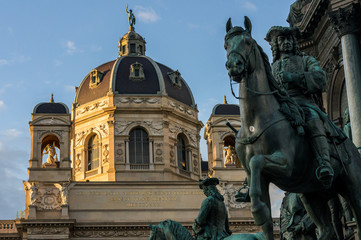 Fototapeta na wymiar Kuppel des Naturhistorischens Museums Wien