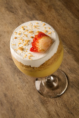 Vanilla Pudding with Strawberry and Walnuts