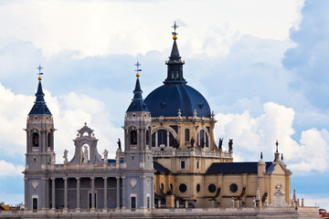 Obraz premium Almudena Cathedral in Madrid, Spain