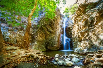 Deurstickers Millomeris-watervallen dichtbij in Cyprus. © Dmytro Panchenko