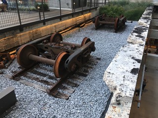 train rails