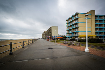 Fototapeta na wymiar The boardwalk and highrise hotels in Virginia Beach, Virginia.