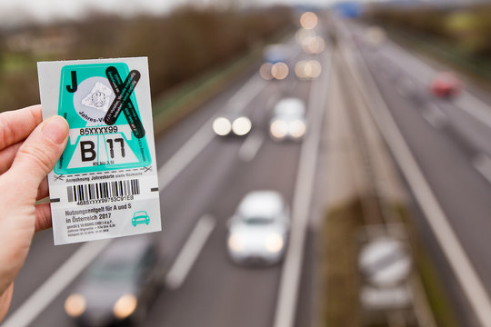 Autobahnvignette / Autobahn Maut &Ouml;sterreich: Jahres-Vignette 2017