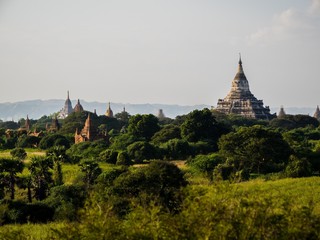 Obraz premium View over the Temples of Bagan, Myanmar