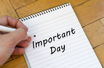 Obraz premium Important day concept on notebook