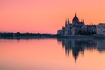 Fototapeta na wymiar The Parliament Building in Budapest and the Danube at Dawn, Hungary