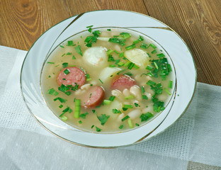 Cooker Sausage, Spinach and White Bean Soup