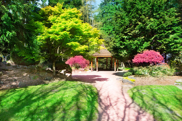 Fototapeta premium TACOMA, WA - APRIL 14, 2014: Japanese Garden in Point Defiance Park.