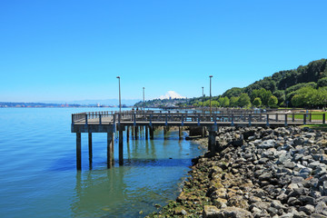 Obraz premium Tacoma, pier waterfront. Ruston Way.