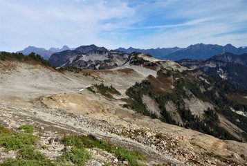 North cascades mountain range from Ptarmigan ridge trail