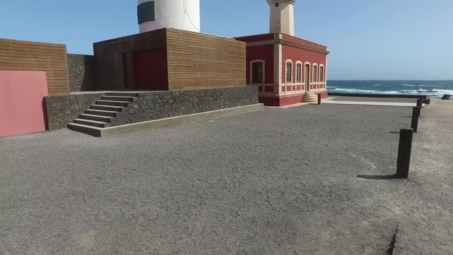 Fuerteventura, Isole Canarie: vista del faro del Toston, vicino al villaggio di pescatori di El Cotillo, il 3 settembre 2016 (Ultra High Definition, UltraHD, Ultra HD, UHD, 4K, 2160P, 3840x2160)