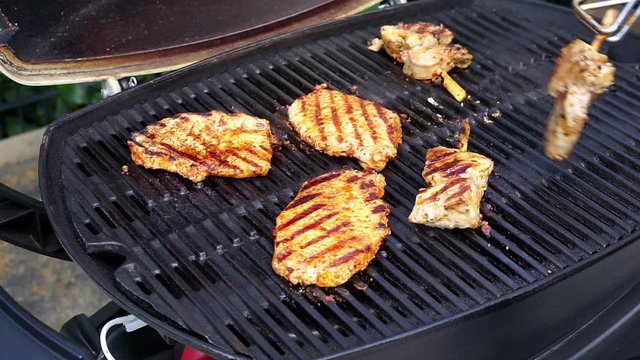 Fleisch auf dem Grill