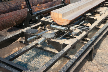 Log in sawmill equipment