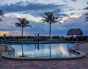 Obraz premium Pool at tropical resort