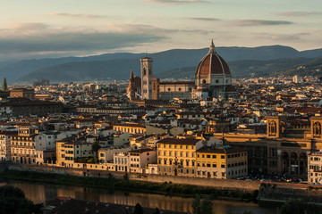 Fototapeta na wymiar sunset view of Florence from Piazzale Michelangelo