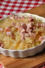 Sauerkraut-Gratin mit Kassler Schinken und Kartoffeln mise en place