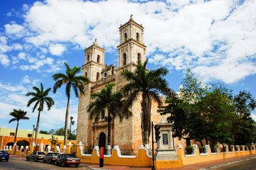 Valladolid, Mexico. Cathedral de San Servasio - obrazy, fototapety, plakaty