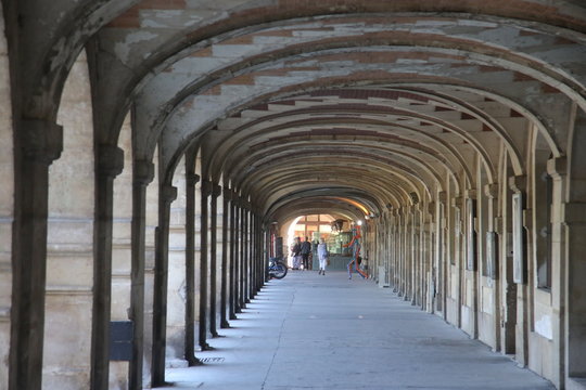 PARIS - Places des VOGES - Ao&ucirc;t 2016