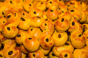 Nygräddade lussekatter