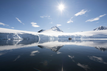 Fototapeta na wymiar Glacial Reflection